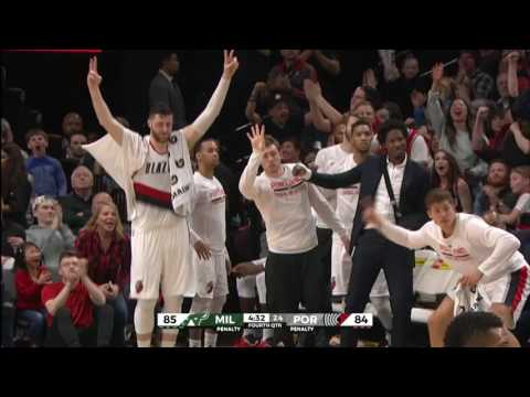 Milwaukee Bucks at Porltand Trail Blazers - March 21, 2017