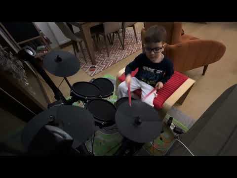 5 yaş solo bateri #lilthunder