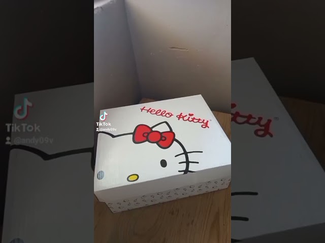 Vídeo relacionado con Leomil Hello Kitty Sandalias niñas Sandalias Hello Kitty niñas 29, Sandalias niños con luces, Blanco