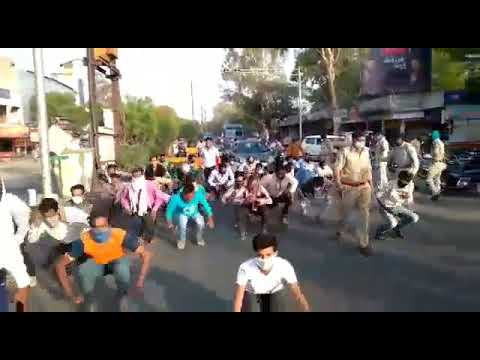 Locdaun me Bahar nikalna to police ne nikali Barat 😂😂😂🤣🤣🤣🤣🤣🤣🤣