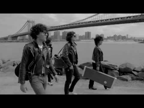 Los Makenzy Shue (Official Video)