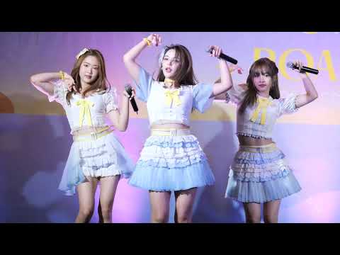 BNK48 Orn - ดีอะ @ BNK48 Sayonara Crawl Roadshow, The Promenade [Fancam 4K 60p] 220724