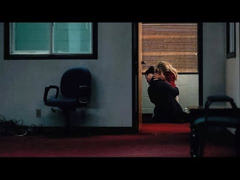 The Dropout 1x01 Elizabeth and Sunny  You can't push me away again#love #cute #beautiful #girl #kiss