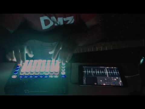 Basement Jam #2 (Novation Circuit, Samplr iPad app, guitar)