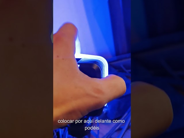 Vídeo relacionado con SOONPHO Lámpara LED de vídeo RGB para fotografía, rotación de 360°, mini magnética, atraíble, luz de fotografía con batería incorporada 2500-9000 K RGB para anime figura de tiro