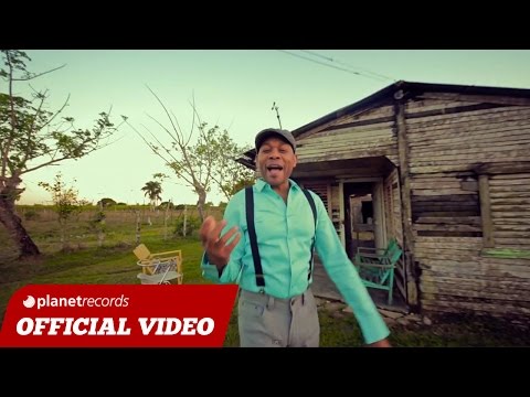 PAKOLE - Le Hace Falta Un Beso (Official Video HD)