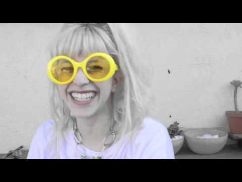 Future Eyes TV - Sideara St Claire