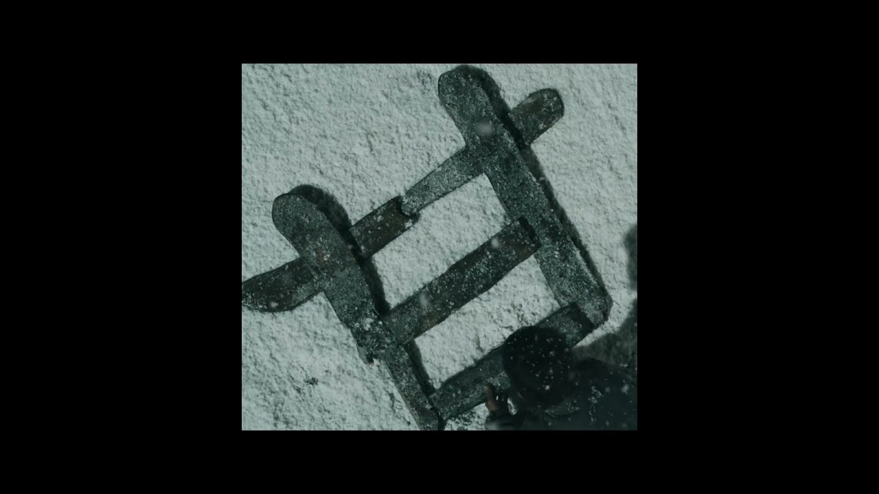 Miniature de la vidéo Chapter 3 of RESURRECTION, a young monk is startled by a "bitter spirit" in the temple… du film Résurrection