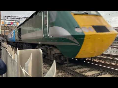 43058 + 43059 pass Wembley Central running Eastleigh - Crewe