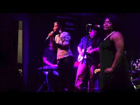 AFROSOULICIOUS - Yin Yang - Episode 2 - On Stage (le concert)