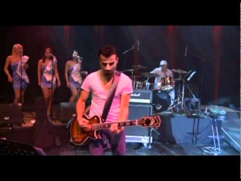 Gabriel Cotabita - Domnisoara, nu pleca 2012 HD.avi