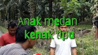Download lagu FILM KOMEDI ACEH - TERBARU 2019 ANAK MEDAN KENAK TIPU mp3