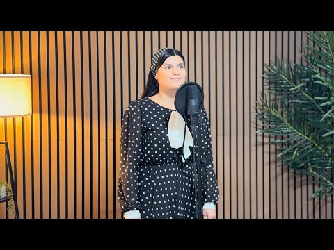 Cineva mai sus de stele - Paulina Tremurici ( Live )