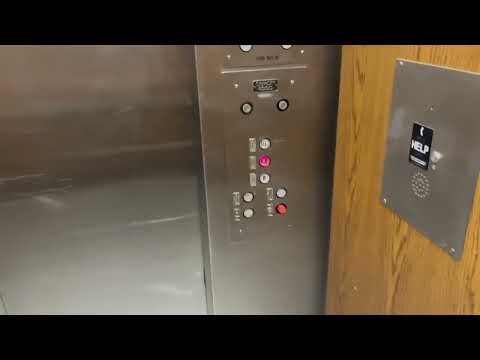 Westinghouse/Schindler RT Hydraulic Service Elevator #6 at The Mall at Short Hills - Millburn NJ