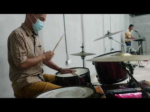 Trae El Cielo Aquí Cover Bateria