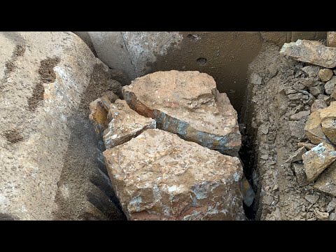 Big rock crusher machine in action | the Best crushers #rockcrusher #foryou #stonecrusher #asmr #usa