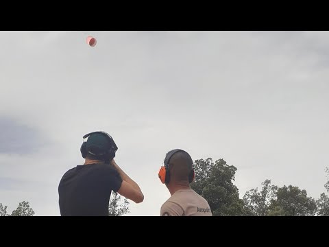 Clay pigeon shooting and hunting: how to best handle your rifle