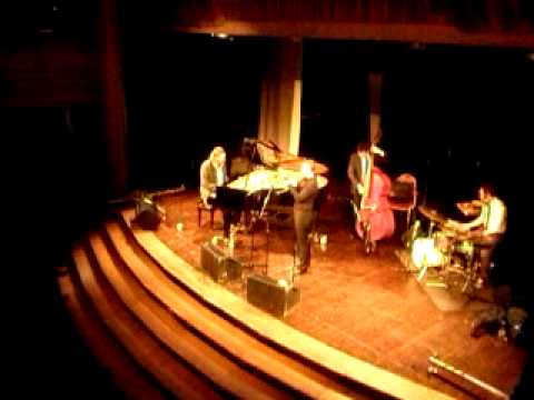 Nina Ramsby och Ludvig Berghe Trio