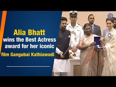 Alia Bhatt wins the Best Actress award for her iconic film Gangubai Kathiawadi