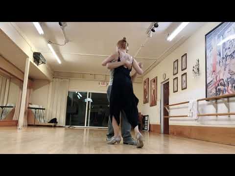 Tango 302: sacadas in close embrace