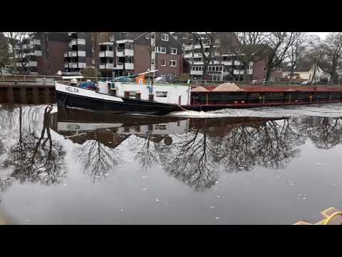 Vorbeifahrt GMS Helga auf der Stadtstrecke in Oldenburg.