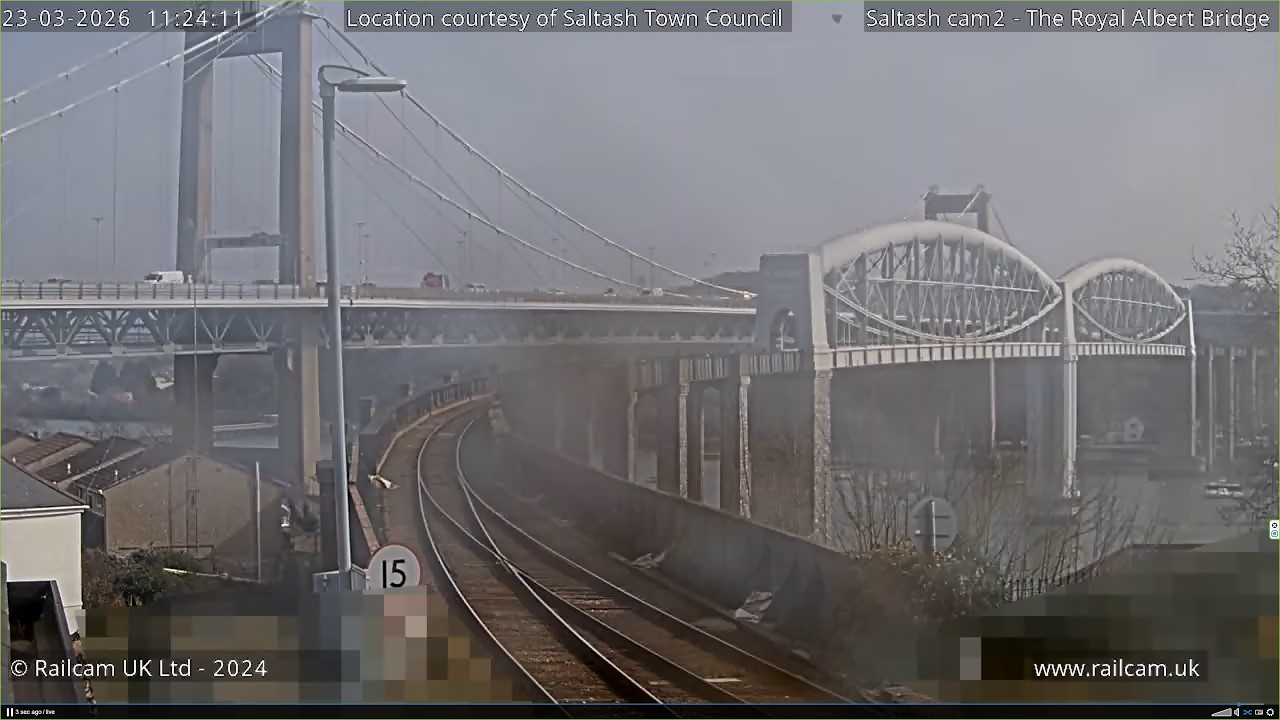 Live webcam view of Royal Albert Bridge, Saltash
