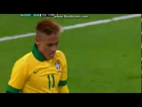 Neymar Terrible Miss vs. England