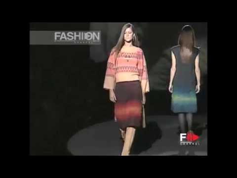 Gisele Bundchen   Anna Sui Fall Winter 1999