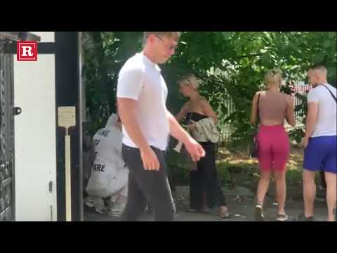 Tara Simov izašla iz porodilišta