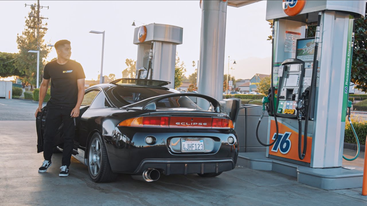 Andrew's 1995 Mitsubishi Eclipse GSX | Mini Documentary