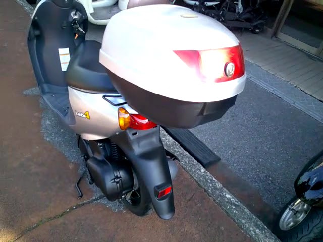 NO.3463　レッツ４　４サイクルエンジン　ＦＩ車　リヤボックス付き　ブラック　☆彡 レッツ4/スズキ 4サイクルエンジン フューエルインジェクション車 リヤ