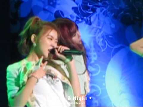 121031 4minute in jakarta - mirror mirror - hyuna