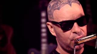 Tim Armstrong - &quot;It&#39;s Quite Alright&quot; live acoustic @ Guitar Center.