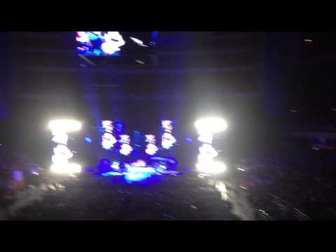 Rejects ft Swedish Jesper on guitar - 5 Seconds of Summer