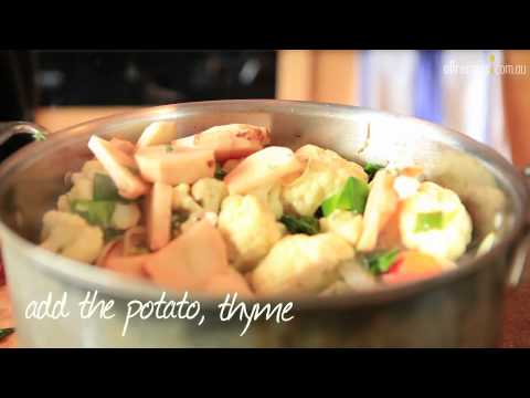 How to Make Winter Leek and Cauliflower Soup