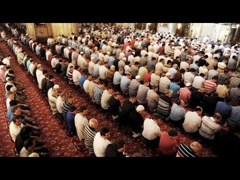 A duhet ta falim namazin e drekës ditën e premte (xhuma)? - Dr. Imam Ahmed Kalaja