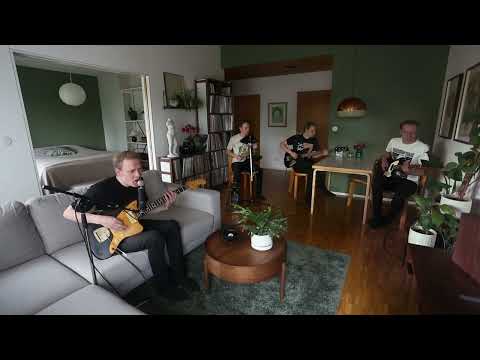 THE KURRE - METSÄ (The Cure -A Forest sung in Finnish)