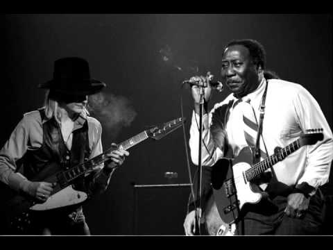 Muddy Waters & Johnny Winter - I Can't Be Satisfied