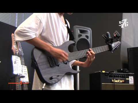 Strictly 7 Guitars[S7G] Demonstration by lin from ABSTRACTS at お茶の水楽器祭り