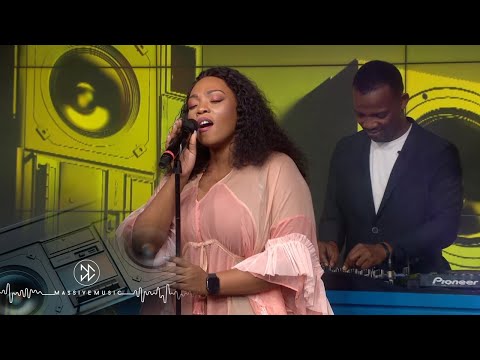 Zakes Bantwini ft Skye Wanda Performs 'Girl in the mirror'— Massive Music | Channel O | S2 Ep 39