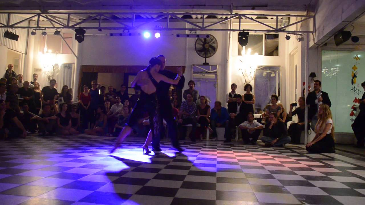 Pancho Martinez Pey y Lorena Ermocida en La Bicicleta Milonga 2/4