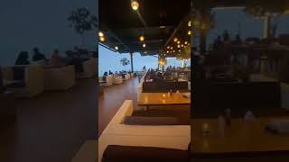 Download lagu Suasana sejuk di bandung. Bersantai Di cafe skyline bandung. Dago atas bandung mp3