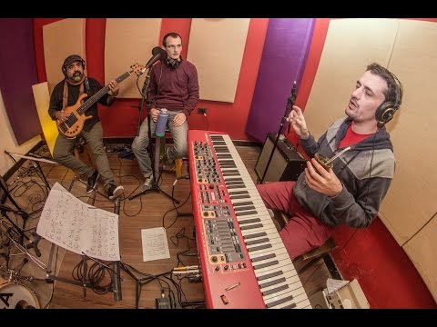 Fernando Rossini & Omar Gomez Trio - LLuvia fue
