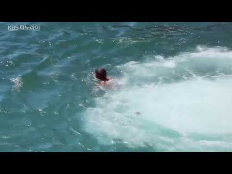 05-11-2019 -- Acapulco High Cliff Divers -- by Alfonso