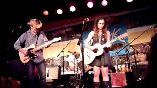 Kasey Chambers - Barricades and Brickwalls (Live) at The Ark in Ann Arbor, MI on 08.11.15