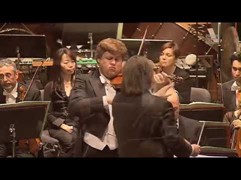 Andrey Baranov plays Shostakovich's Violin Concerto No.2