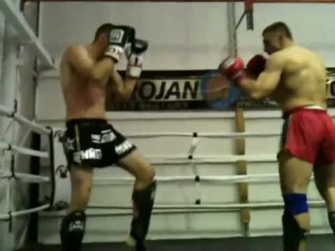 Marcin Karolik - muay thai sparing - no-excuse.co.uk vs Andrew Dojo Bristol