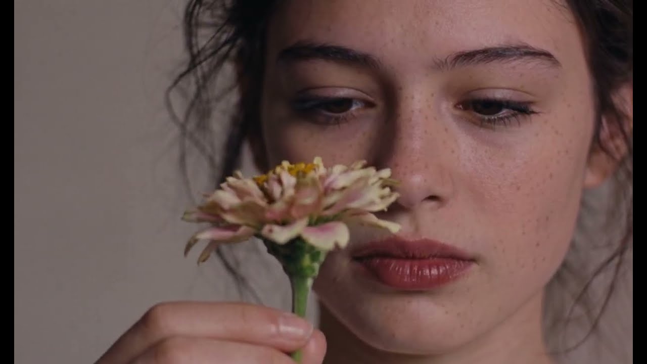 Les Fleurs — Short Film