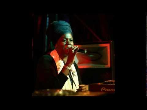 Christine Miller - Call on Jah (Descendant Music 10
