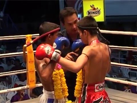 Fight 7: Teen Boy Gets Knocked Out In A Real Muay Thai Fight In Pattaya 2005 || Sport 2016